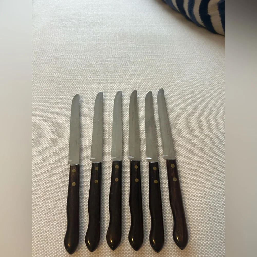 HAMMER BRAND Vintage wood-Handled Set of 6 Bull Nose Steak Knives